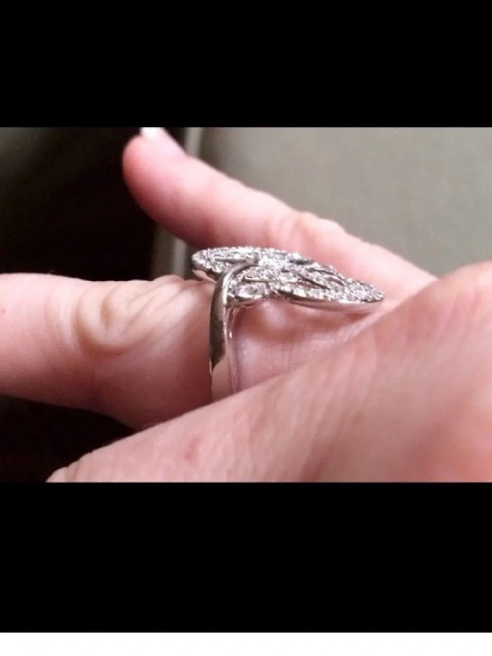 Elegant Swarovski’s Silver-Tone Crystal Statement Ring - White